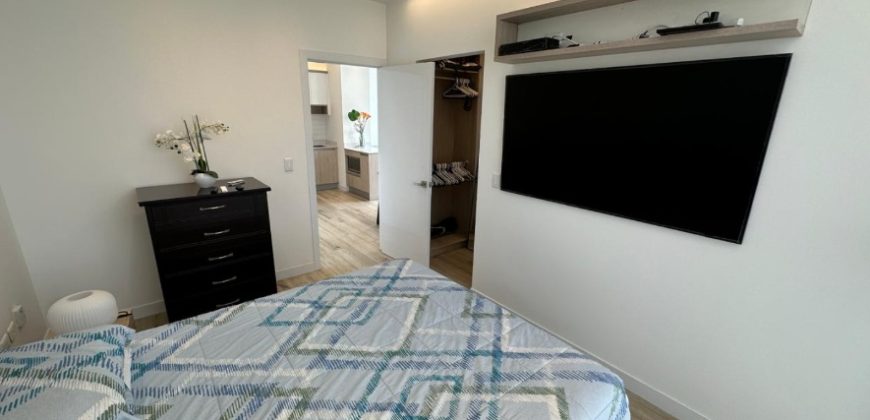 Rento Departamento, Dos Domitorios, Amoblado, Parqueaderos. Sector Gaspar de Villarroel