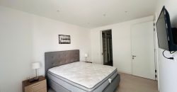 Vendo Suite, Un Dormitorio, Sin Amoblar, Parqueadero. Sector González Suárez