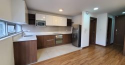 Vendo Suite, Un Dormitorio, Sin Amoblar, Parqueadero. Sector La Carolina