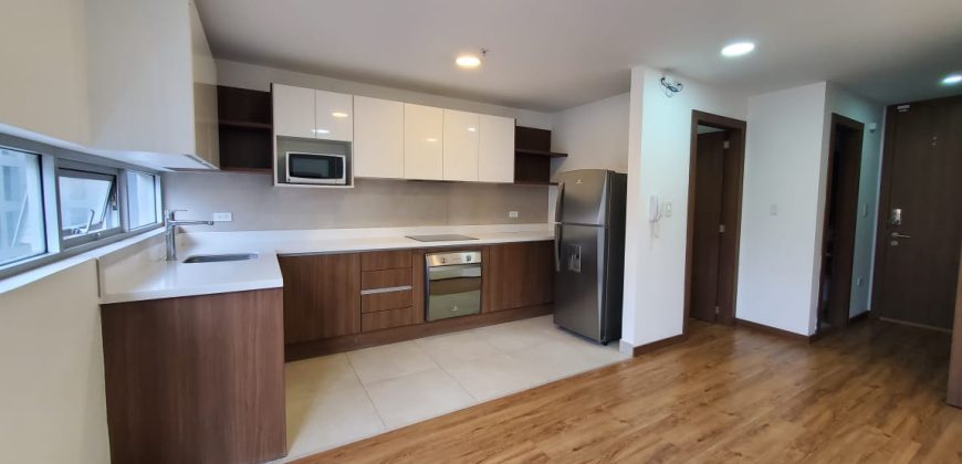 Vendo Suite, Un Dormitorio, Sin Amoblar, Parqueadero. Sector La Carolina