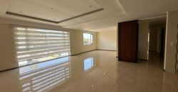 Vendo Departamento, Tres Dormitorios, Terraza Cubierta, Parqueaderos, Bodega. Sector Granados