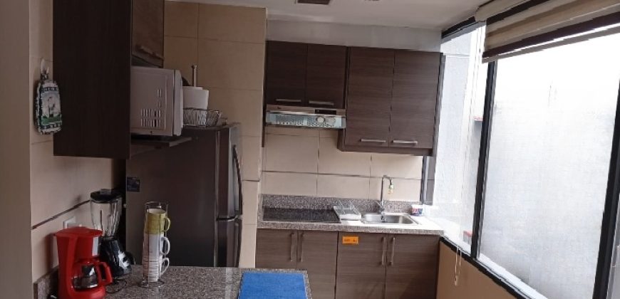 Rento Suite, Un Dormitorio, Amoblado, Parqueadero. Sector Los Granados