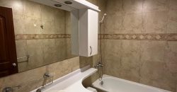 Vendo Departamento, Tres Dormitorios, Sin Amoblar, Parqueaderos, Bodega. Sector la Carolina