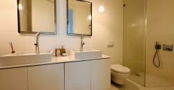 Vendo Suite, Un Dormitorio, Sin Amoblar, Parqueadero. Sector González Suárez