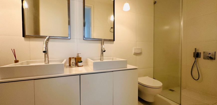 Vendo Suite, Un Dormitorio, Sin Amoblar, Parqueadero. Sector González Suárez