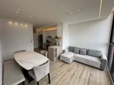 Rento Departamento, Dos Domitorios, Amoblado, Parqueaderos. Sector Gaspar de Villarroel