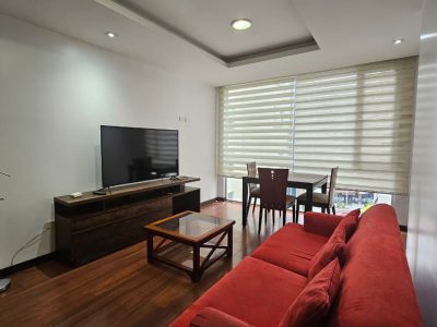 Rento Suite, Amoblada, Un Dormitorio, Parqueadero. Sector La Carolina