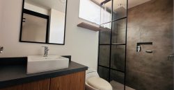 Vendo Departamento, Tres Dormitorios, Parqueadero, Bodega. Sector El Batan