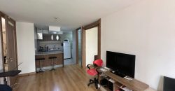 Vendo Suite, Amoblada, Un Dormitorio, Parqueadero, Balcón. Sector Los Granados