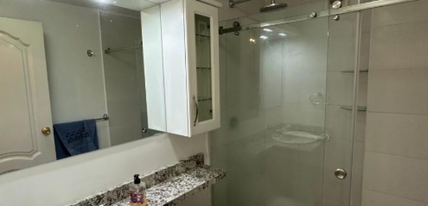 Rento Suite, Un Dormitorio, Sin Amoblar, Parqueadero. Sector Granados