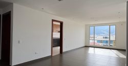 Vendo Departamento, Tres Dormitorios, Sala Tv, Parqueaderos, Bodega. Sector El Batán