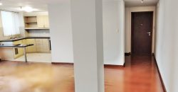 Vendo Departamento, Dos Dormitorios, Parqueadero, Bodega. Sector La Floresta