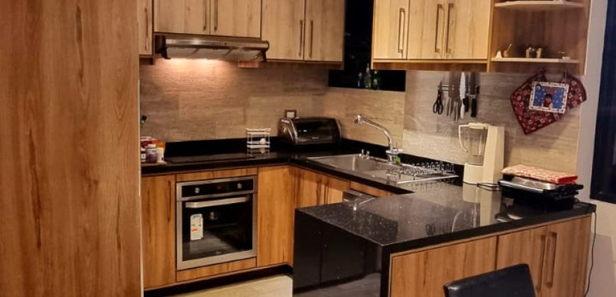 Vendo Departamento, Dos Dormitorios, Sin Amoblar. Sector La Carolina