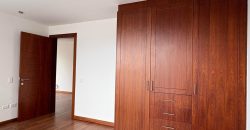 Vendo Departamento, Tres Dormitorios, Sala Tv, Parqueaderos, Bodega. Sector El Batán