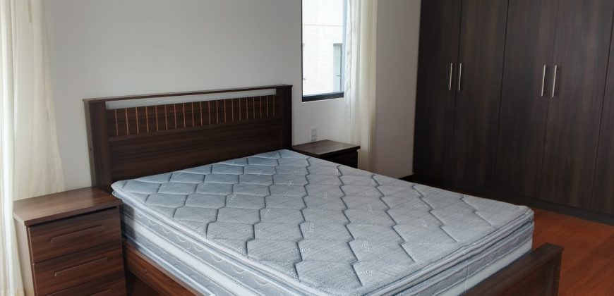 Rento/Vendo, Departamento, Dos Dormitorios, Amoblado, Parqueadero. Sector La Carolina