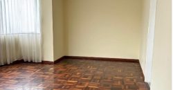 Vendo Departamento, Dos Dormitorios, Parqueadero, Bodega. Sector La Whymper