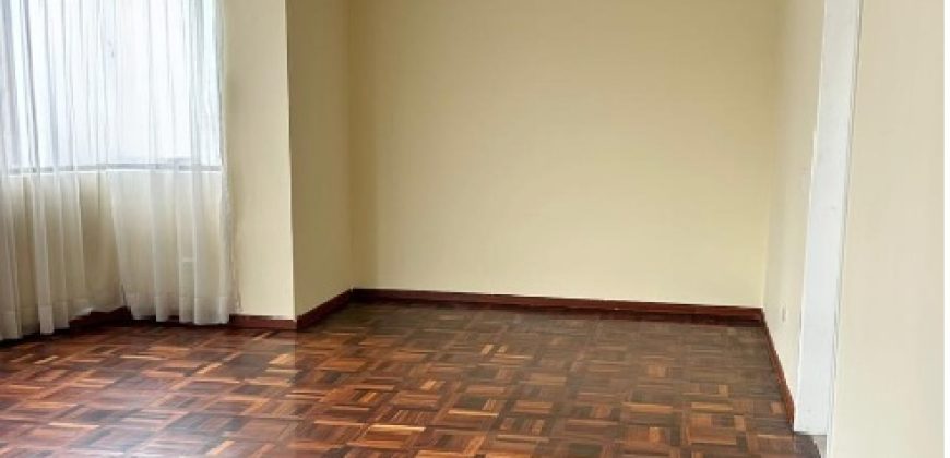 Vendo Departamento, Dos Dormitorios, Parqueadero, Bodega. Sector La Whymper