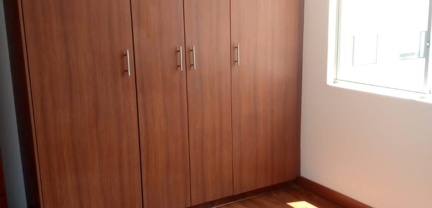 Rento Departamento, Tres Dormitorios, Sin Amoblar, Parqueadero, Bodega. Sector Quicentro