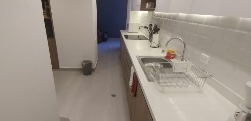 Rento Departamento, Amoblado, Tres Dormitorios. Sector La Carolina