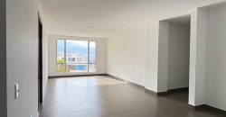 Vendo Departamento, Tres Dormitorios, Sala Tv, Parqueaderos, Bodega. Sector El Batán