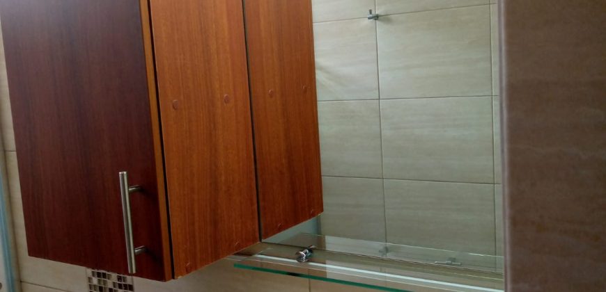 Rento Departamento, Tres Dormitorios, Sin Amoblar, Parqueadero, Bodega. Sector Quicentro