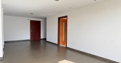 Vendo Departamento, Tres Dormitorios, Sala Tv, Parqueaderos, Bodega. Sector El Batán